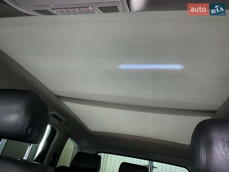 Внедорожник / Кроссовер Volkswagen Touareg 2011 в Умани