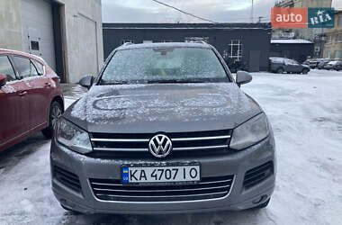 Позашляховик / Кросовер Volkswagen Touareg 2012 в Києві
