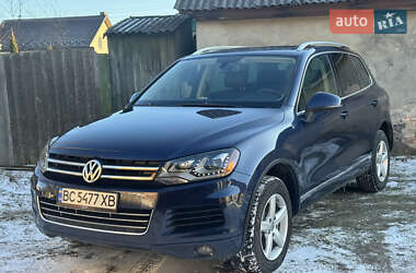 Внедорожник / Кроссовер Volkswagen Touareg 2013 в Нововолынске