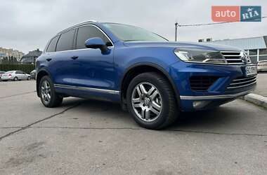 Внедорожник / Кроссовер Volkswagen Touareg 2015 в Одессе