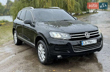 Внедорожник / Кроссовер Volkswagen Touareg 2011 в Умани