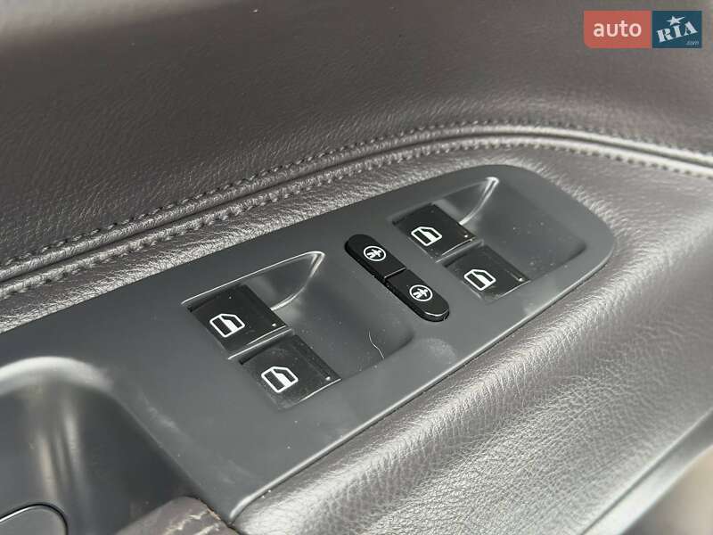 Внедорожник / Кроссовер Volkswagen Touareg 2008 в Ахтырке