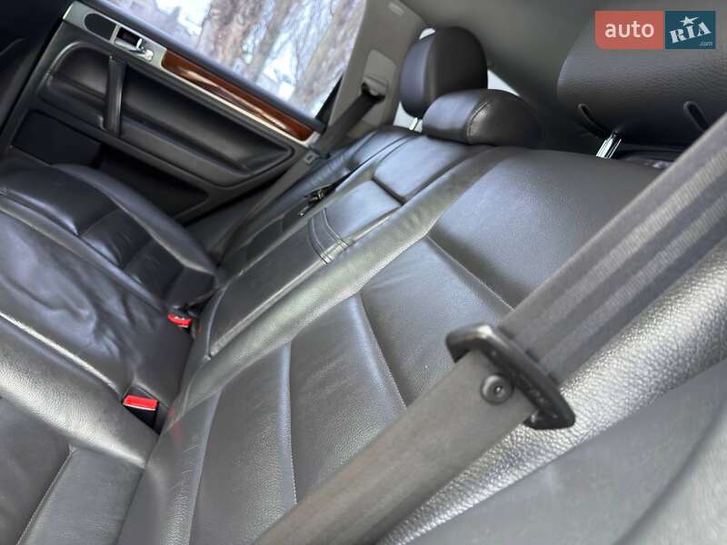 Внедорожник / Кроссовер Volkswagen Touareg 2008 в Ахтырке