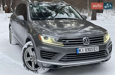 Позашляховик / Кросовер Volkswagen Touareg 2014 в Броварах