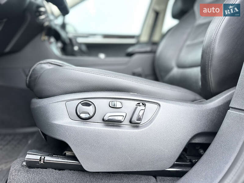 Внедорожник / Кроссовер Volkswagen Touareg 2018 в Киеве фото 13 Внедорожник / Кроссовер Volkswagen Touareg 2018 в Киеве