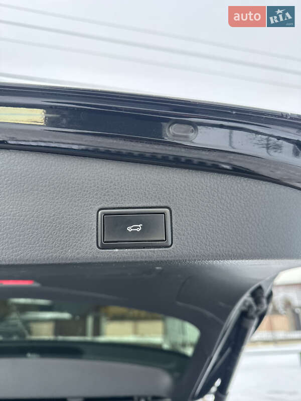 Внедорожник / Кроссовер Volkswagen Touareg 2018 в Киеве фото 19 Внедорожник / Кроссовер Volkswagen Touareg 2018 в Киеве