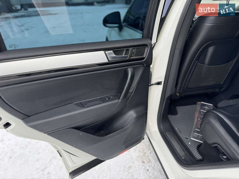 Внедорожник / Кроссовер Volkswagen Touareg 2011 в Виннице фото 30 Внедорожник / Кроссовер Volkswagen Touareg 2011 в Виннице