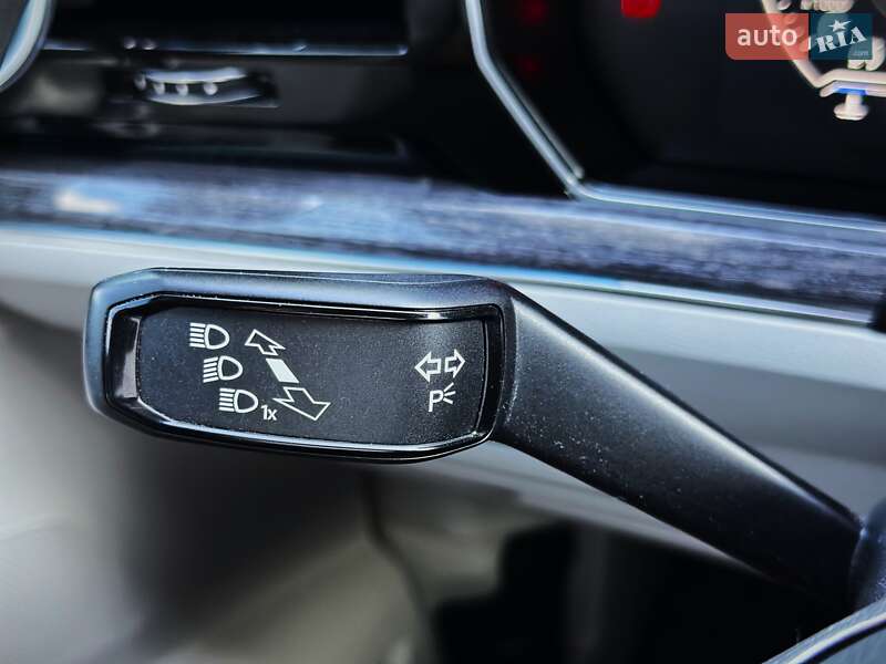 Внедорожник / Кроссовер Volkswagen Touareg 2019 в Киеве фото 36 Внедорожник / Кроссовер Volkswagen Touareg 2019 в Киеве