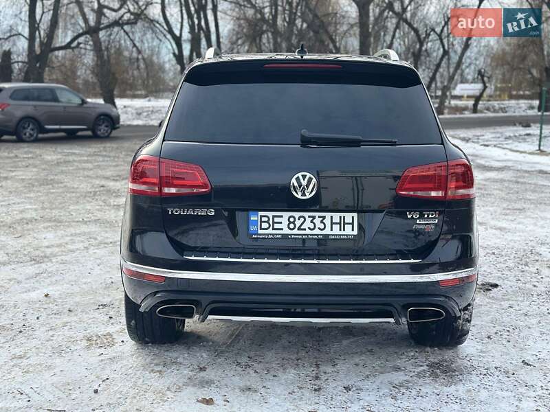 Внедорожник / Кроссовер Volkswagen Touareg 2015 в Первомайске