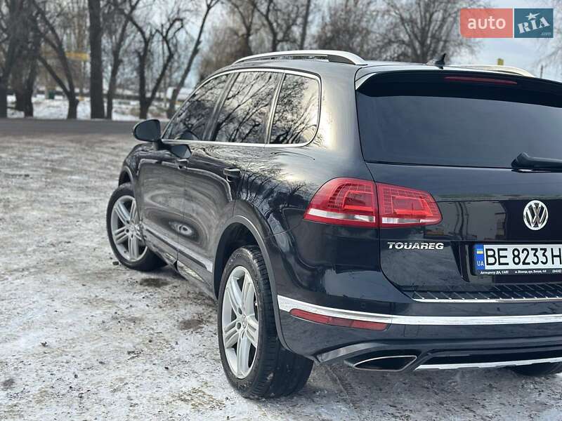 Внедорожник / Кроссовер Volkswagen Touareg 2015 в Первомайске