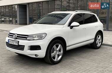 Внедорожник / Кроссовер Volkswagen Touareg 2012 в Днепре