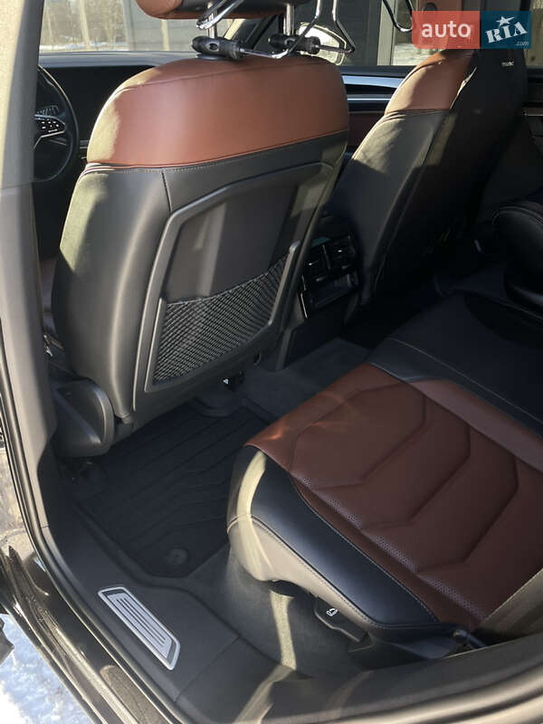 Позашляховик / Кросовер Volkswagen Touareg 2020 в Львові