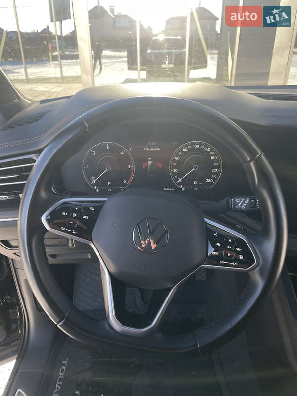 Позашляховик / Кросовер Volkswagen Touareg 2020 в Львові