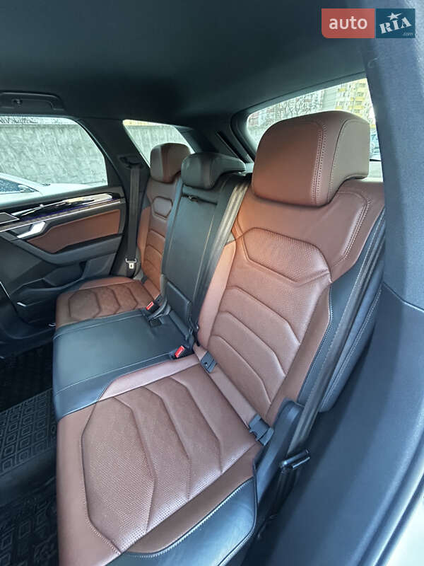 Внедорожник / Кроссовер Volkswagen Touareg 2021 в Киеве фото 17 Внедорожник / Кроссовер Volkswagen Touareg 2021 в Киеве