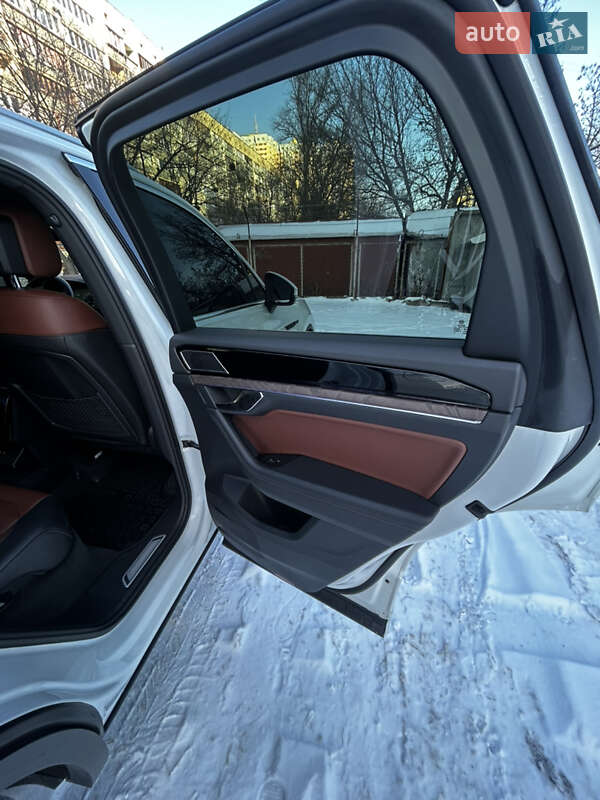 Внедорожник / Кроссовер Volkswagen Touareg 2021 в Киеве фото 18 Внедорожник / Кроссовер Volkswagen Touareg 2021 в Киеве