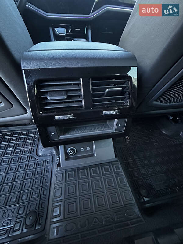 Внедорожник / Кроссовер Volkswagen Touareg 2021 в Киеве фото 28 Внедорожник / Кроссовер Volkswagen Touareg 2021 в Киеве