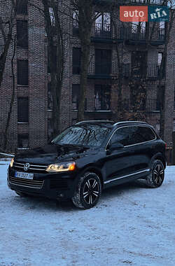 Позашляховик / Кросовер Volkswagen Touareg 2010 в Хмельницькому