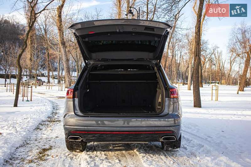 Внедорожник / Кроссовер Volkswagen Touareg 2019 в Киеве