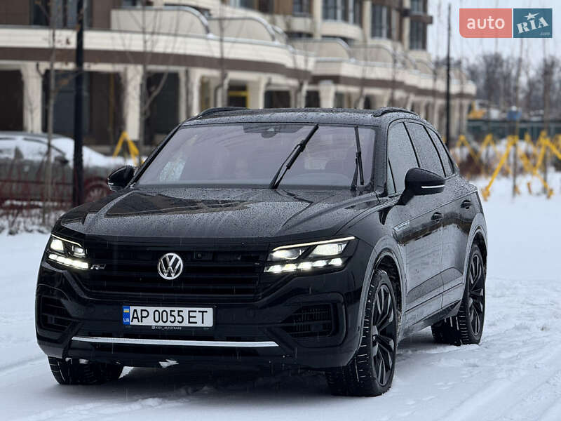 Внедорожник / Кроссовер Volkswagen Touareg 2019 в Киеве