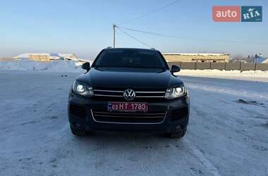 Позашляховик / Кросовер Volkswagen Touareg 2014 в Дубні