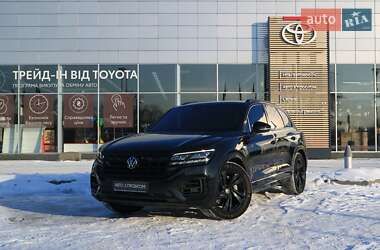 Внедорожник / Кроссовер Volkswagen Touareg 2022 в Киеве