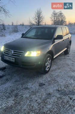Внедорожник / Кроссовер Volkswagen Touareg 2004 в Киеве