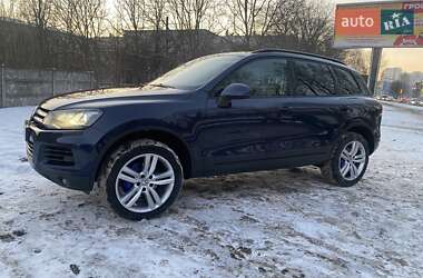 Внедорожник / Кроссовер Volkswagen Touareg 2013 в Виннице