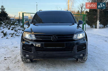 Позашляховик / Кросовер Volkswagen Touareg 2013 в Харкові