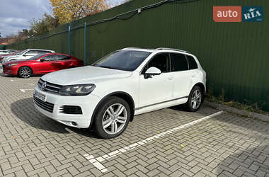 Позашляховик / Кросовер Volkswagen Touareg 2012 в Києві