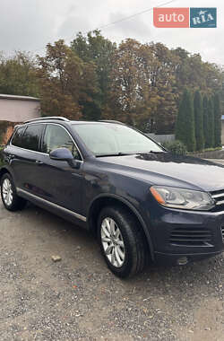 Позашляховик / Кросовер Volkswagen Touareg 2012 в Кам'янець-Подільському