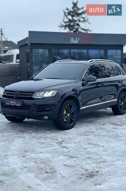 Внедорожник / Кроссовер Volkswagen Touareg 2012 в Бродах