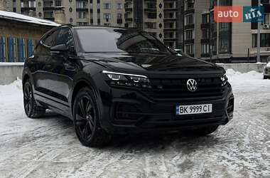 Внедорожник / Кроссовер Volkswagen Touareg 2023 в Киеве