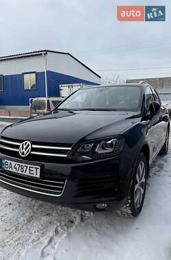 Внедорожник / Кроссовер Volkswagen Touareg 2014 в Кропивницком