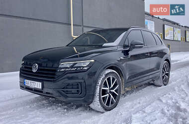 Позашляховик / Кросовер Volkswagen Touareg 2022 в Києві