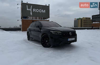 Внедорожник / Кроссовер Volkswagen Touareg 2021 в Киеве