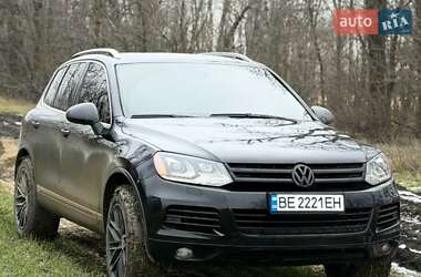 Позашляховик / Кросовер Volkswagen Touareg 2011 в Миколаєві