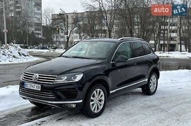 Внедорожник / Кроссовер Volkswagen Touareg 2015 в Новояворовске