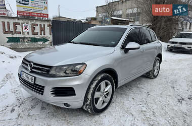 Внедорожник / Кроссовер Volkswagen Touareg 2011 в Тернополе