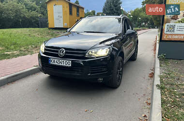 Внедорожник / Кроссовер Volkswagen Touareg 2014 в Могилев-Подольске