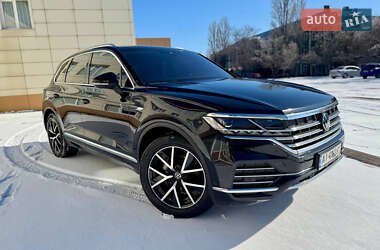 Позашляховик / Кросовер Volkswagen Touareg 2021 в Миколаєві