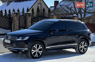 Позашляховик / Кросовер Volkswagen Touareg 2016 в Луцьку