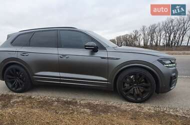 Внедорожник / Кроссовер Volkswagen Touareg 2021 в Киеве