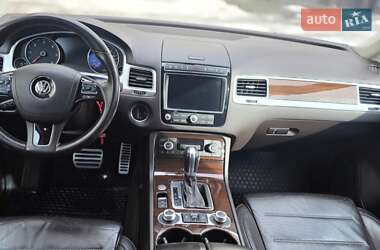 Позашляховик / Кросовер Volkswagen Touareg 2015 в Калуші