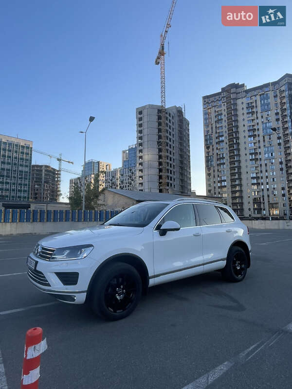 Volkswagen Touareg 2015