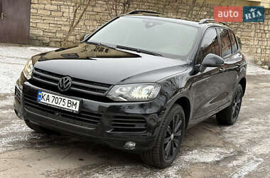 Внедорожник / Кроссовер Volkswagen Touareg 2013 в Виннице