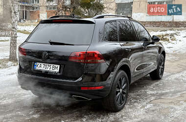 Внедорожник / Кроссовер Volkswagen Touareg 2013 в Виннице