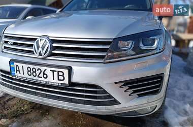 Позашляховик / Кросовер Volkswagen Touareg 2015 в Василькові