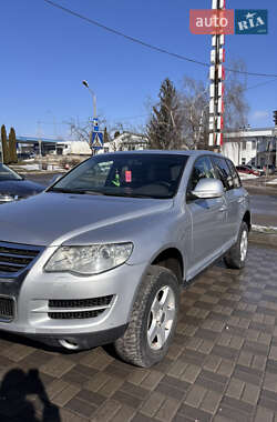 Позашляховик / Кросовер Volkswagen Touareg 2007 в Хмельницькому