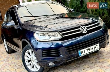 Позашляховик / Кросовер Volkswagen Touareg 2013 в Дніпрі