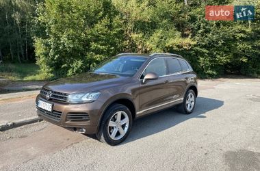 Внедорожник / Кроссовер Volkswagen Touareg 2011 в Тернополе